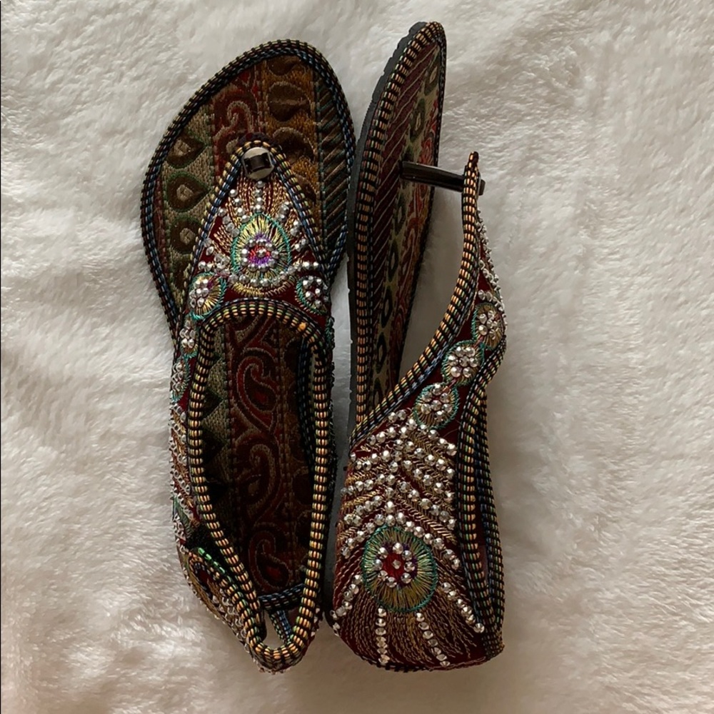 Sandals - Picture 2 of 3